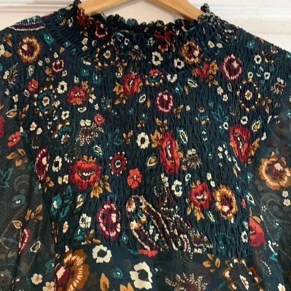 Black floral  3X - Picture 5 of 7